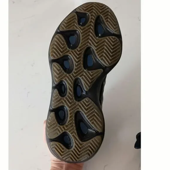 Adidas Yeezys Men's 700 V3's Clay Brown. Size 7 Men-8.5 W streetwear Athleisure - Picture 9 of 12